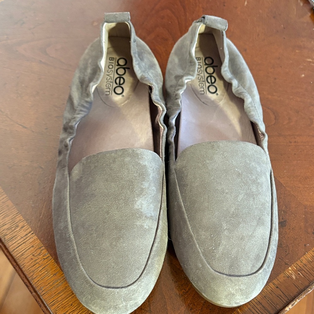 Abeo Soft Gray Suede Slip-Ons
